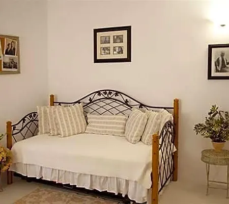 Elenis Village Klouvas